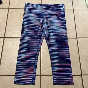 GapFit Muticolor Striped Crop leggings
